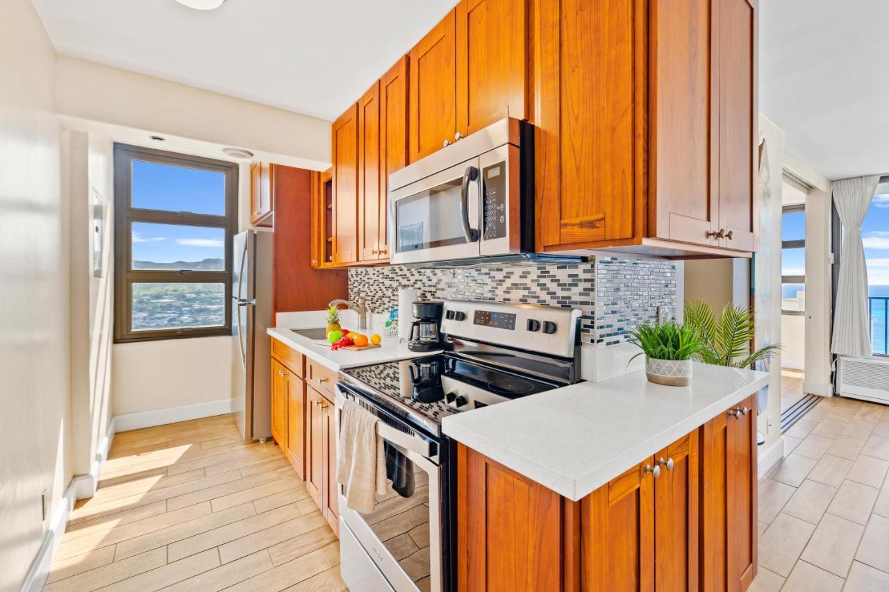 Waikiki Banyan 1Br With Great Ocean Views, Steps To Beach & Parking! Honolulu Dış mekan fotoğraf
